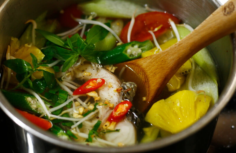 nguyên liệu - cách nấu canh chua cá lóc chua cay chuẩn vị miền Nam