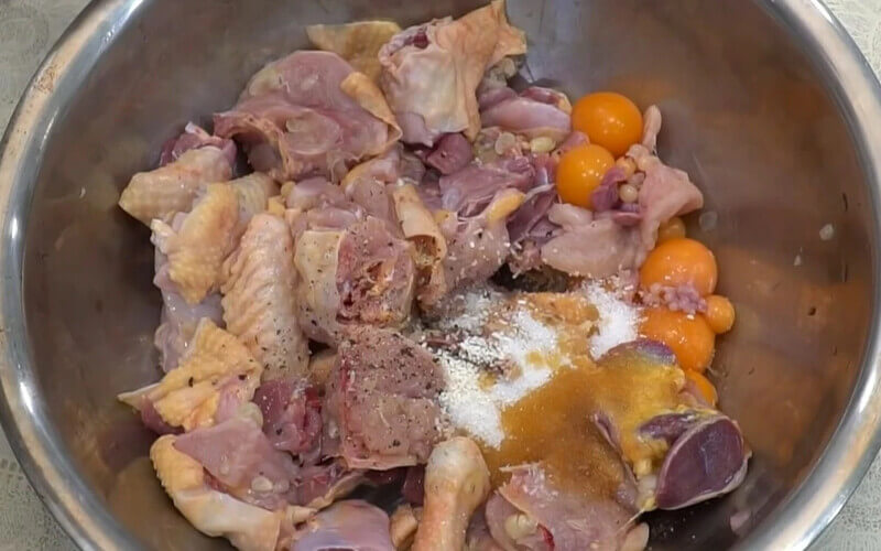 xào thịt gà