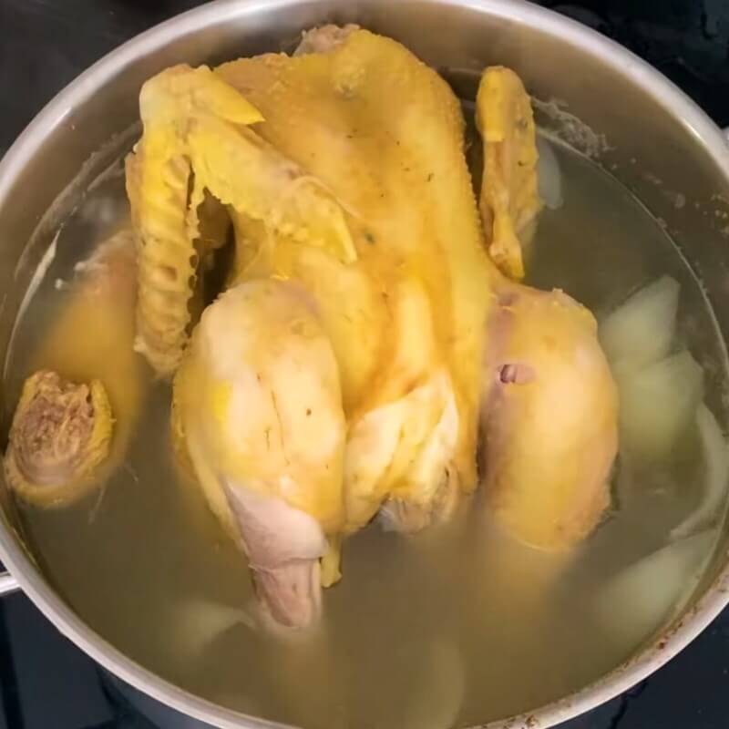 Luộc gà - cách làm gà lên mâm ngon