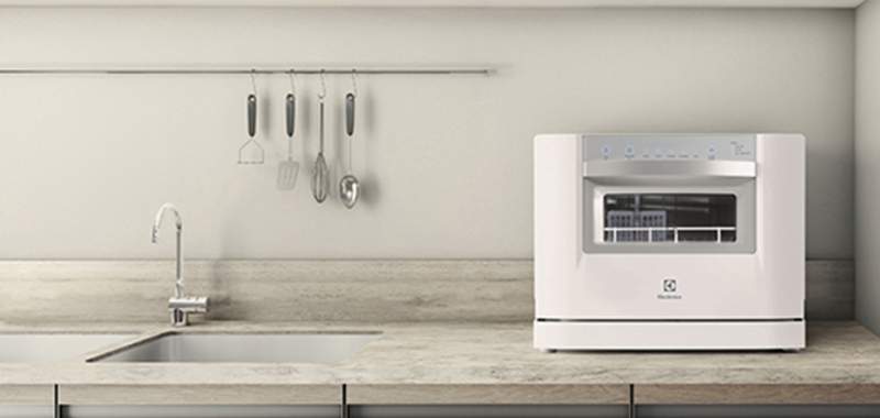 máy rửa chén mini