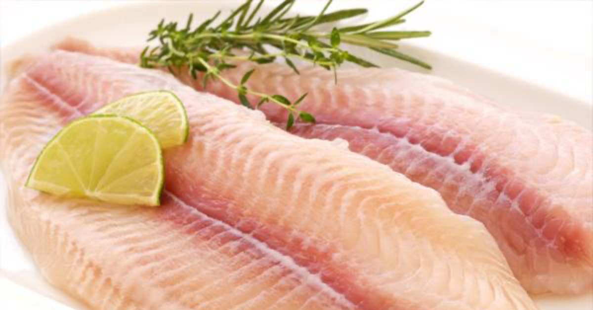 cách rửa cá biển không bị tanh