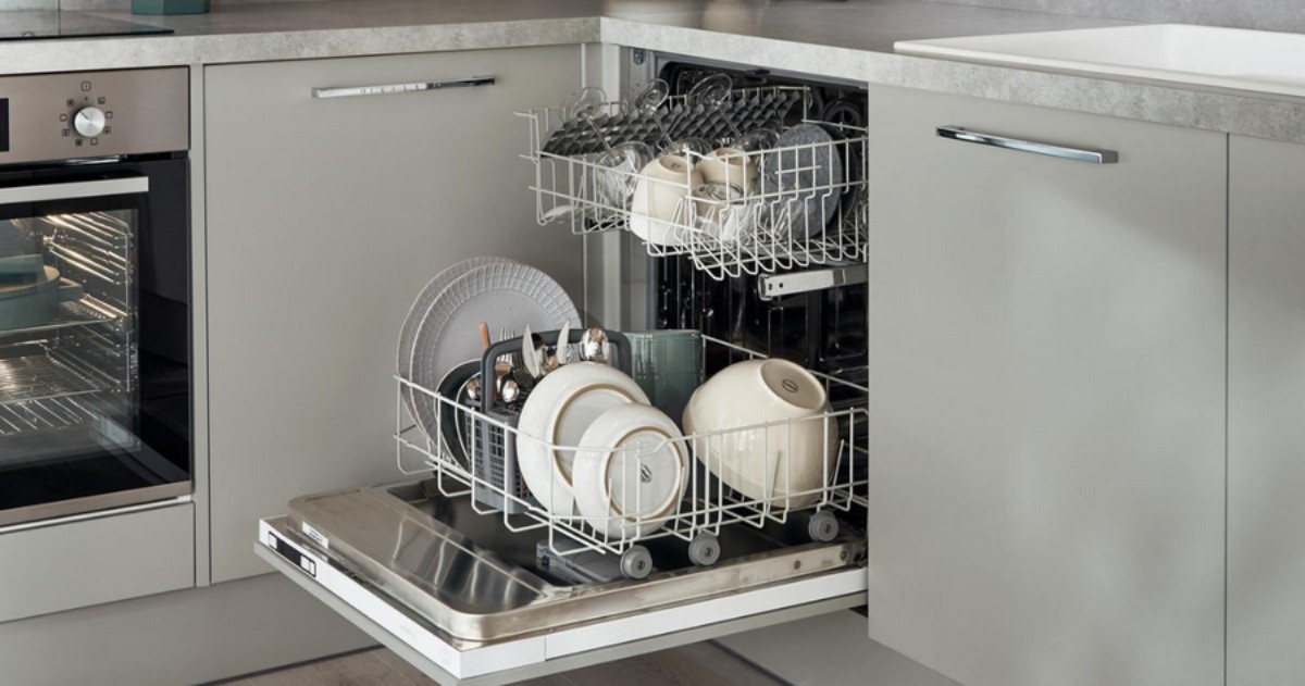 Nguyên nhân và cách xử lý máy rửa bát không tan xà phòng