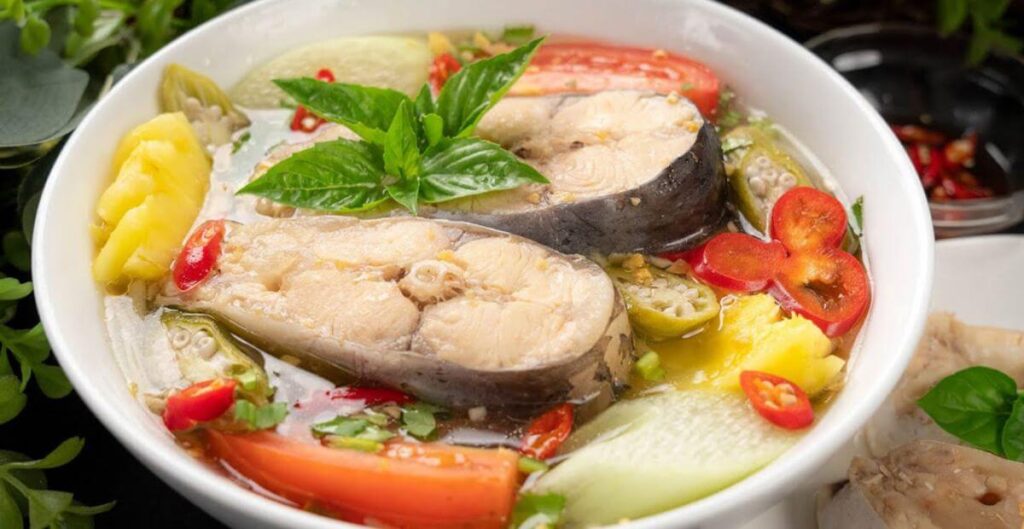 canh chua cá hú rau nhút