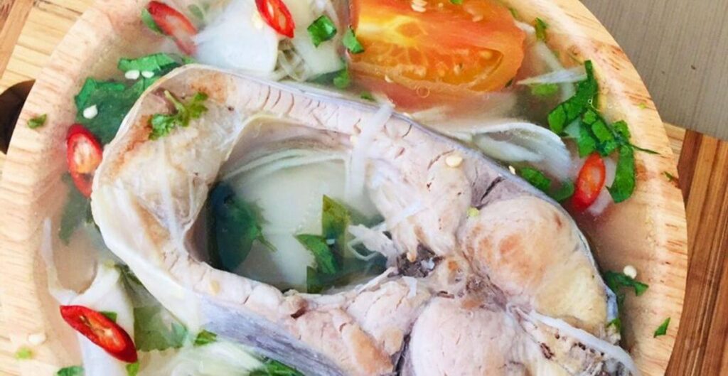 canh măng chua cá hú