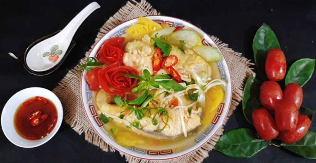 canh chua dứa