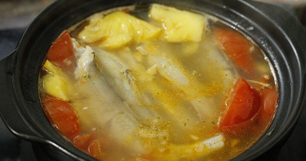 nấu canh cá khoai nấu dứa